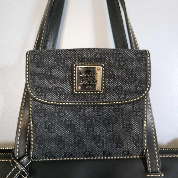 EUC Dooney & Burke Signature Monogram Shoulder Bag with matching Wallet - Picture 9 of 14